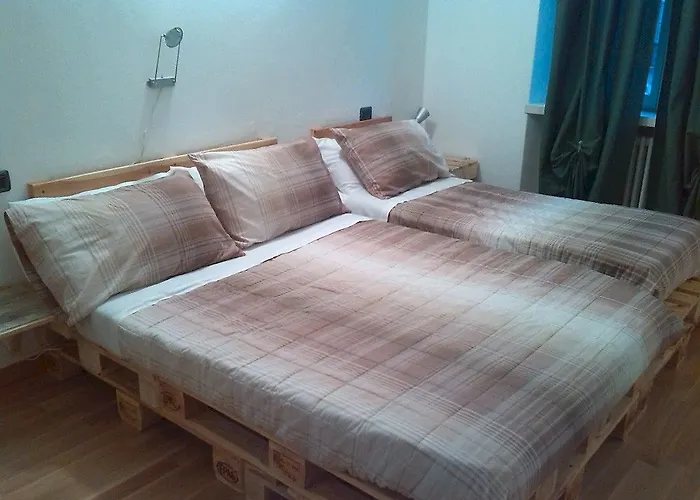 Uptown B'n'b Πανσιόν 2*