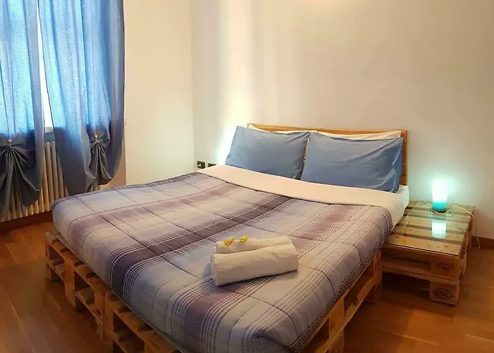 Πανσιόν Uptown B'n'b 2*