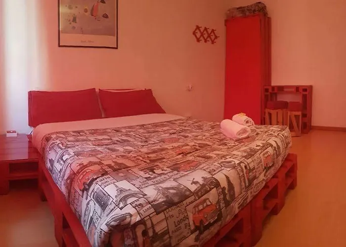 Πανσιόν Uptown B'n'b 2*